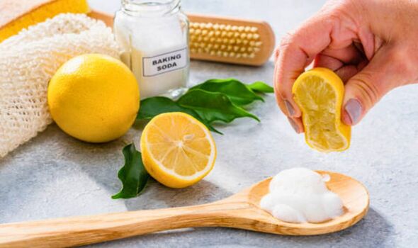 Baking soda and lemon juice for pillows